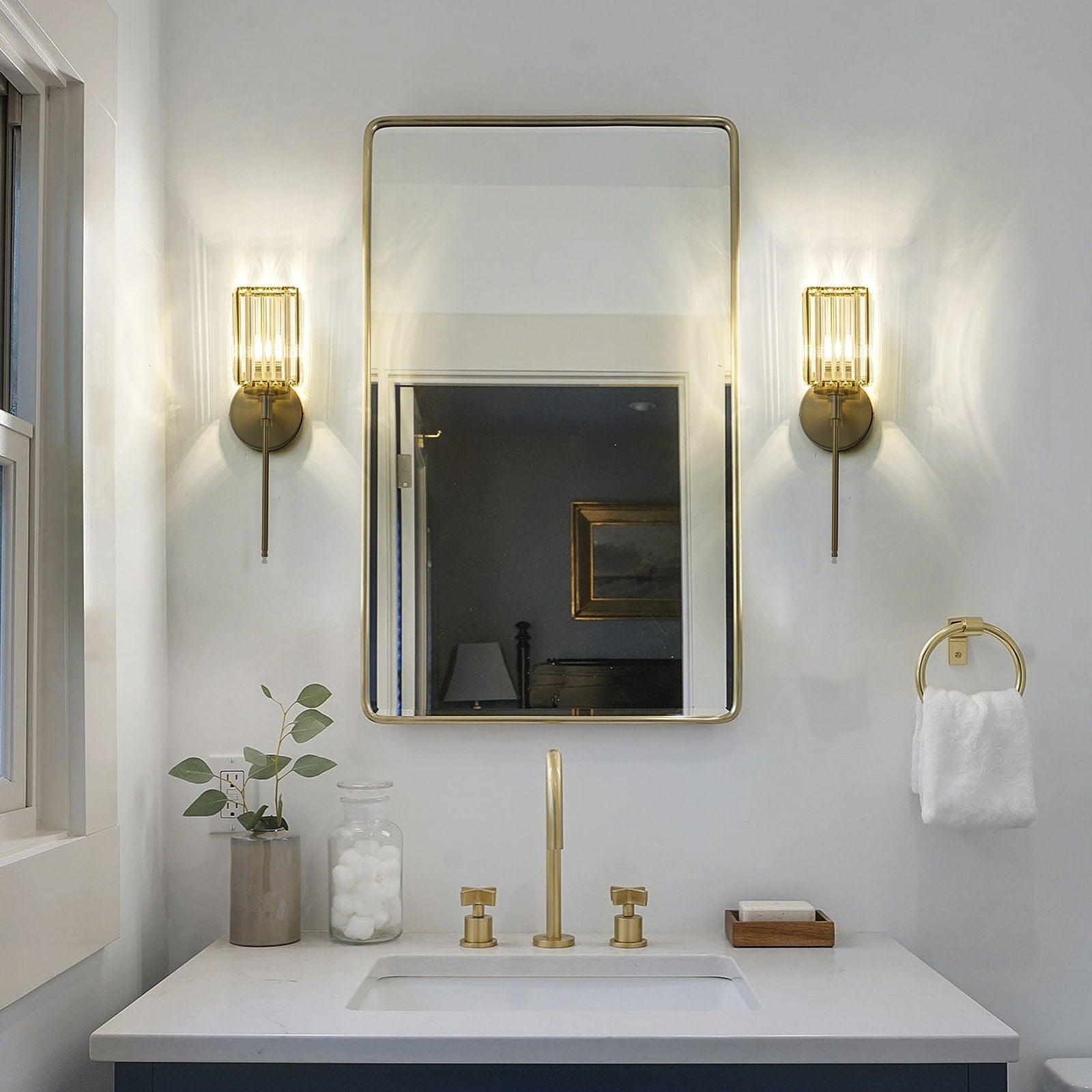 Modern Gold Dimmable Wall Light Glam Cylinder Bathroom Crystal Vanity Light Wall Sconces